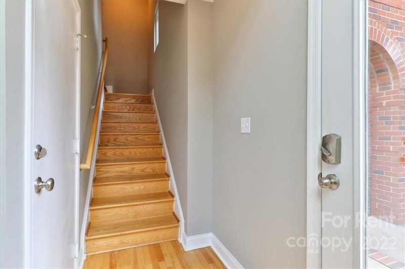 Property image 3 at 923 Gracie Way, Charlotte, NC 28204