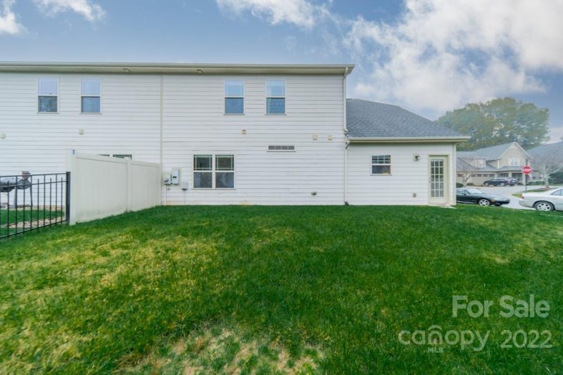 Property image 4 at 105 Coral Lane, Mooresville, NC 28117