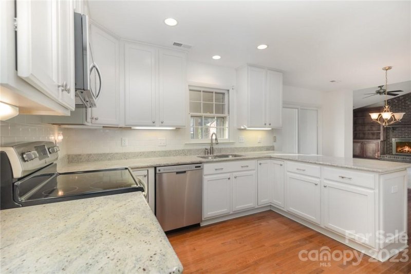Property image 2 at 7131 Powder Mill Place, Charlotte, NC 28277