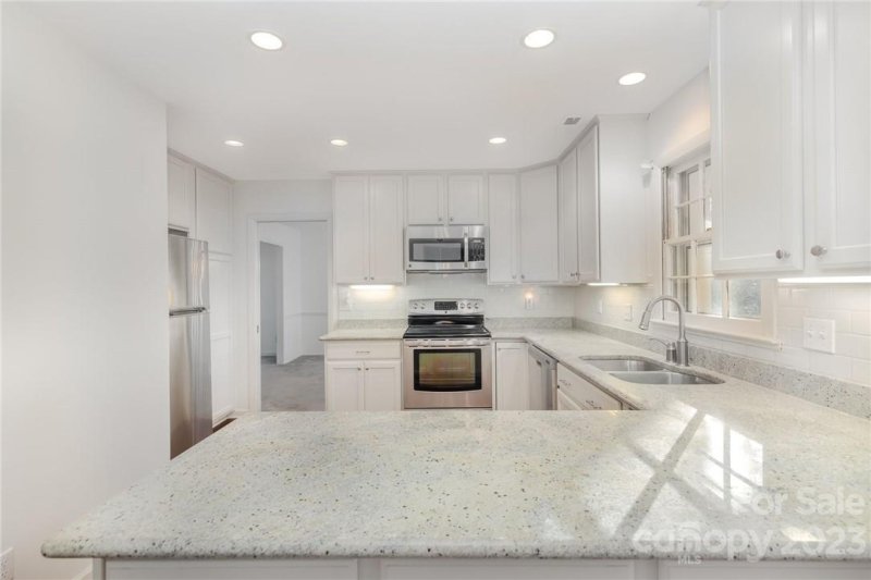 Property image 3 at 7131 Powder Mill Place, Charlotte, NC 28277