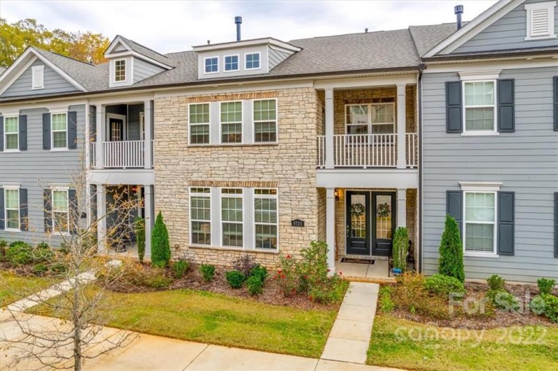 5723 Ardrey Kell Road