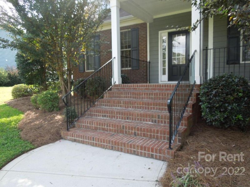 Property image 4 at 7919 Mountain Shore Drive, Sherrills Ford, NC 28673