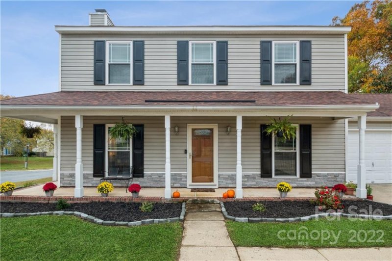 Property image 2 at 8536 Ochre Drive, Charlotte, NC 28215