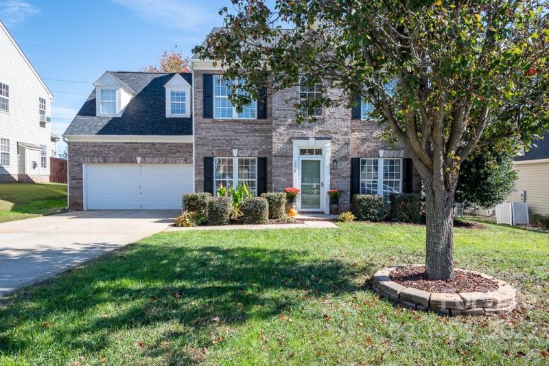 Property image 3 at 2374 Smith Cove Road, Denver, NC 28037