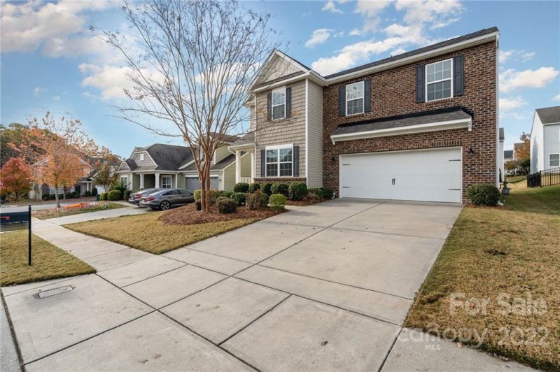 Property image 2 at 11609 Red Knoll Lane, Pineville, NC 28134