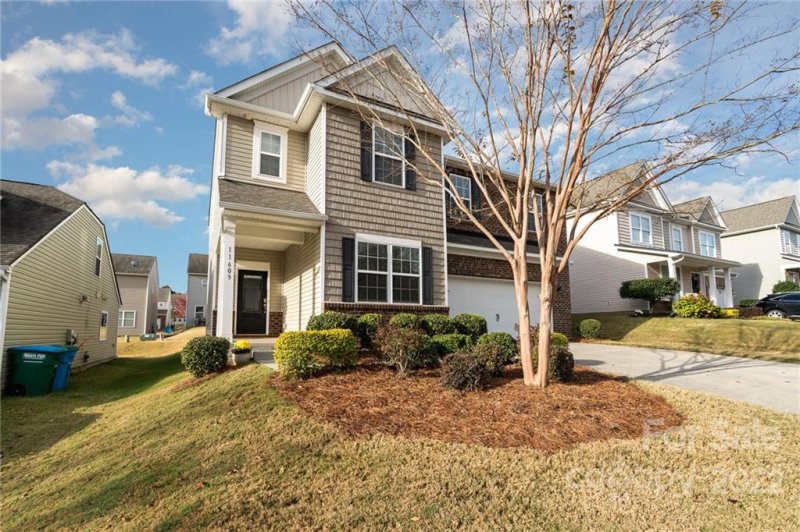 Property image 3 at 11609 Red Knoll Lane, Pineville, NC 28134