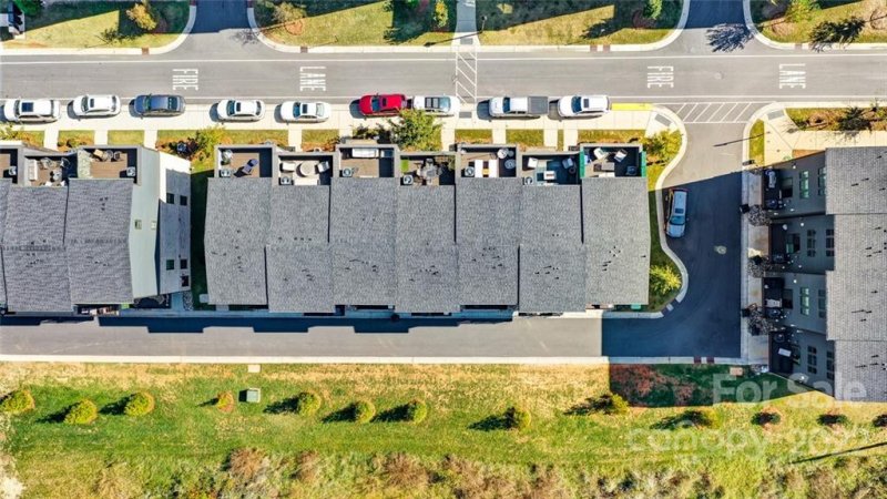 Property image 3 at 526 Music Hall Way, Charlotte, NC 28203