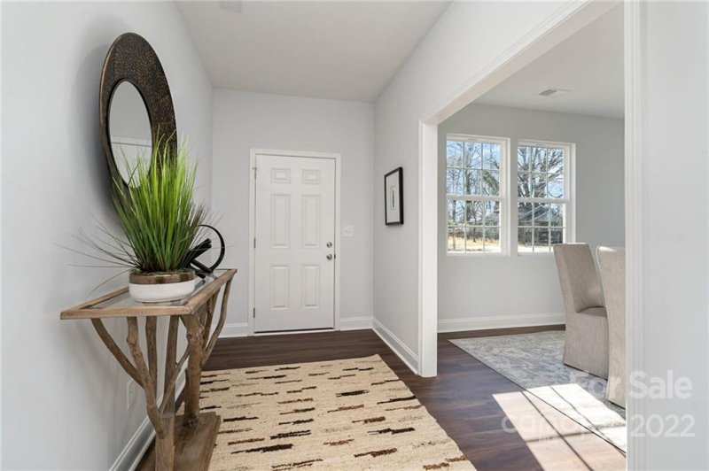 Property image 3 at 821 Pennsylvania Avenue, Charlotte, NC 28216