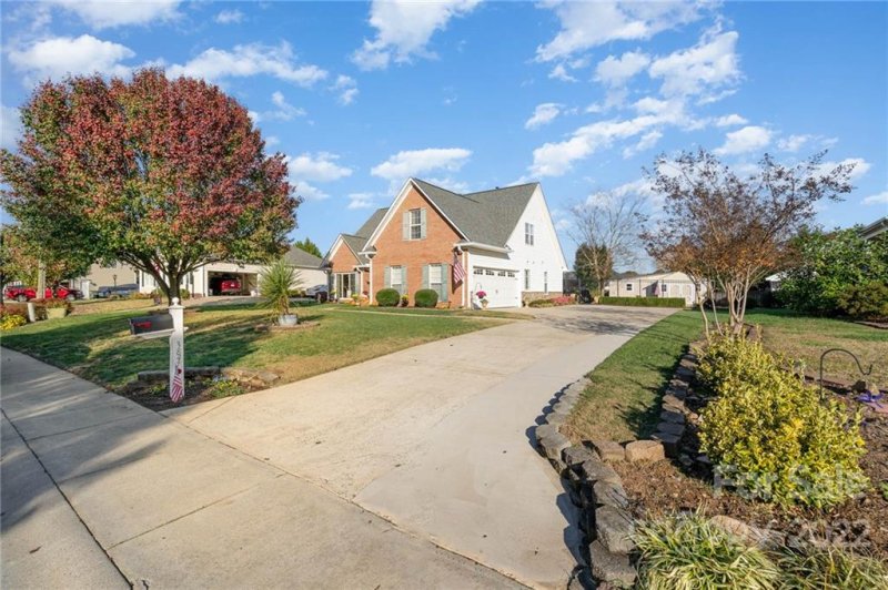 Property image 3 at 3847 Bent Creek Drive, Concord, NC 28027