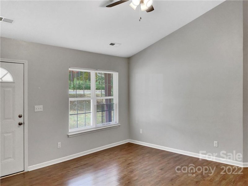 Property image 5 at 6304 Carver Boulevard, Charlotte, NC 28269