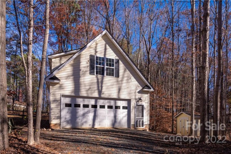 Property image 2 at 104 Milbros Lane, Mooresville, NC 28117