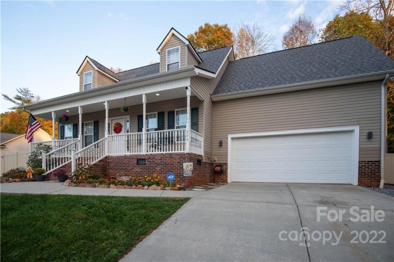 Property image 2 at 206 Shenandoah Loop, Troutman, NC 28166