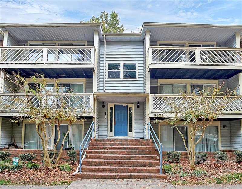 Property image 3 at 9530 Shannon Green Drive, Charlotte, NC 28213