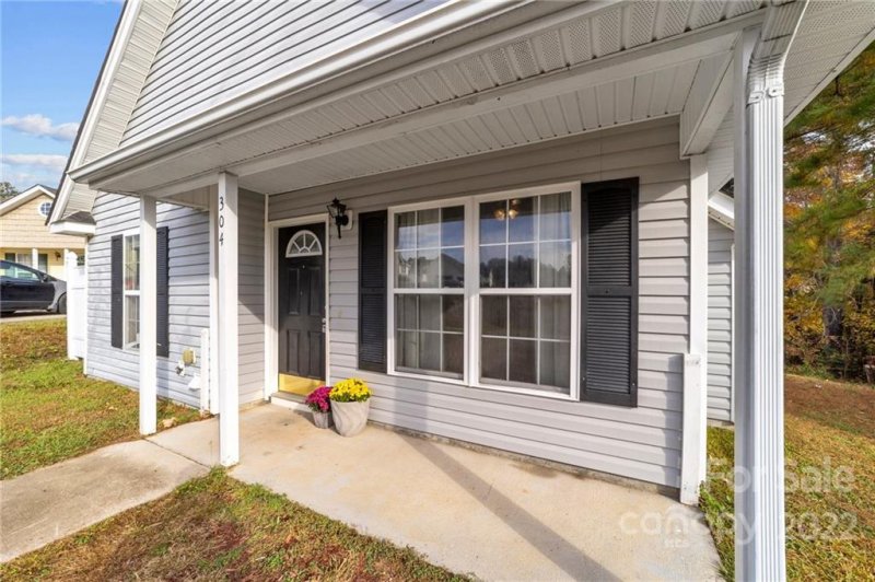 Property image 2 at 304 Athens Hills Place, Kannapolis, NC 28083