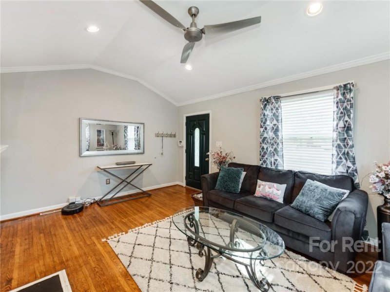 Property image 3 at 1216 Meadow Lane, Charlotte, NC 28205