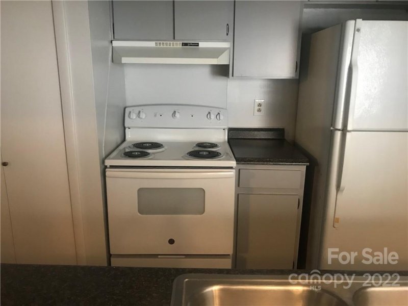 Property image 2 at 4408 Sharon Chase Drive, Charlotte, NC 28215