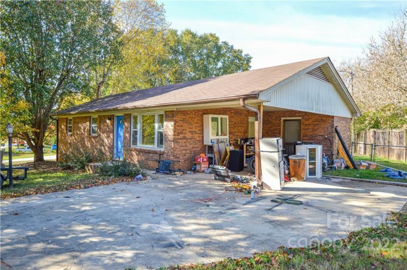 Property image 2 at 3747 Branding Iron Drive, Gastonia, NC 28052