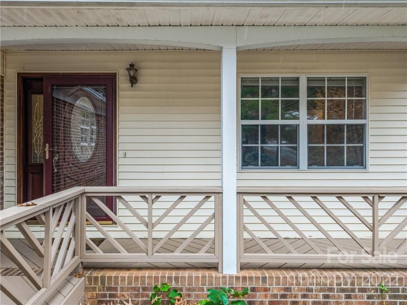 Property image 5 at 1 Clubhouse Court, Asheville, NC 28803