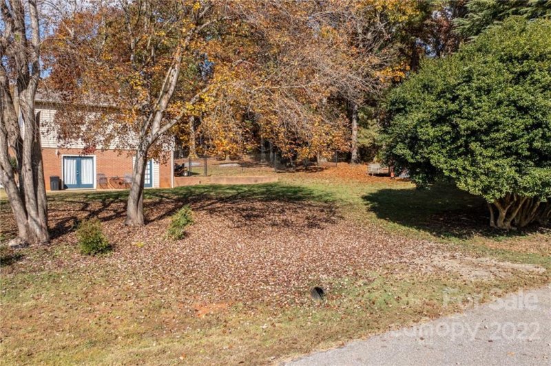 Property image 5 at 760 Wildlife Access Road, Hickory, NC 28601