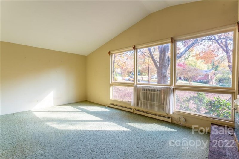 Property image 2 at 817 Allister Drive, Charlotte, NC 28227