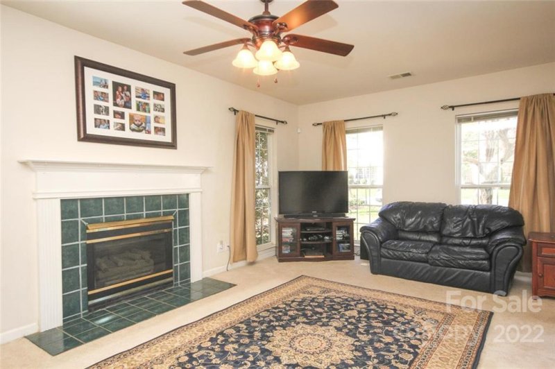 Property image 3 at 635 Clearbrook Road, Matthews, NC 28105