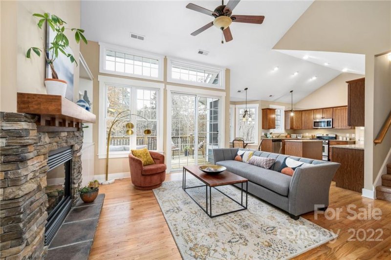 Property image 2 at 35 Creekside View Drive, Asheville, NC 28804