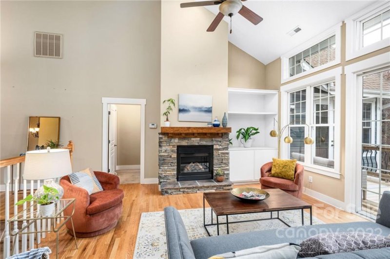 Property image 3 at 35 Creekside View Drive, Asheville, NC 28804