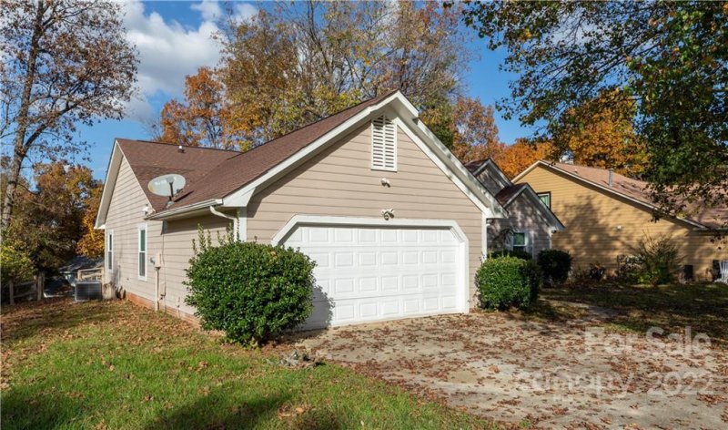 Property image 3 at 7224 Jacobs Fork Lane, Charlotte, NC 28273