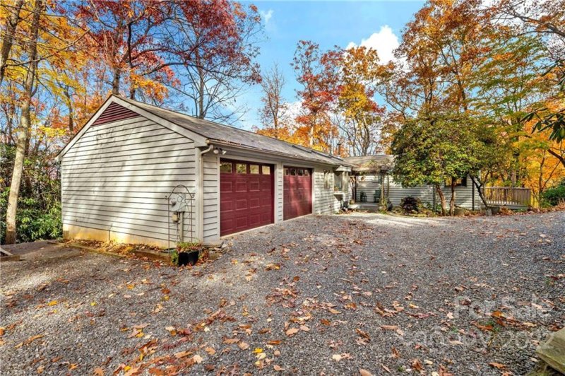 Property image 3 at 118 Lady Slipper Trail, Swannanoa, NC 28778