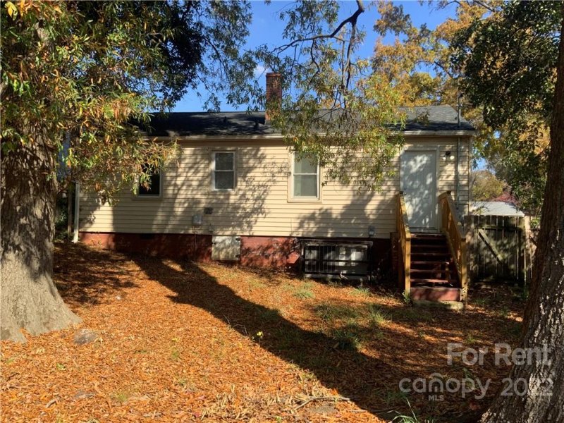 Property image 3 at 405 Plymouth Avenue, Charlotte, NC 28206