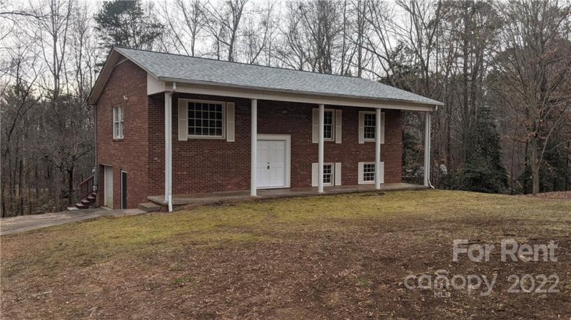 Property image 2 at 214 Spring Shore Road, Statesville, NC 28677