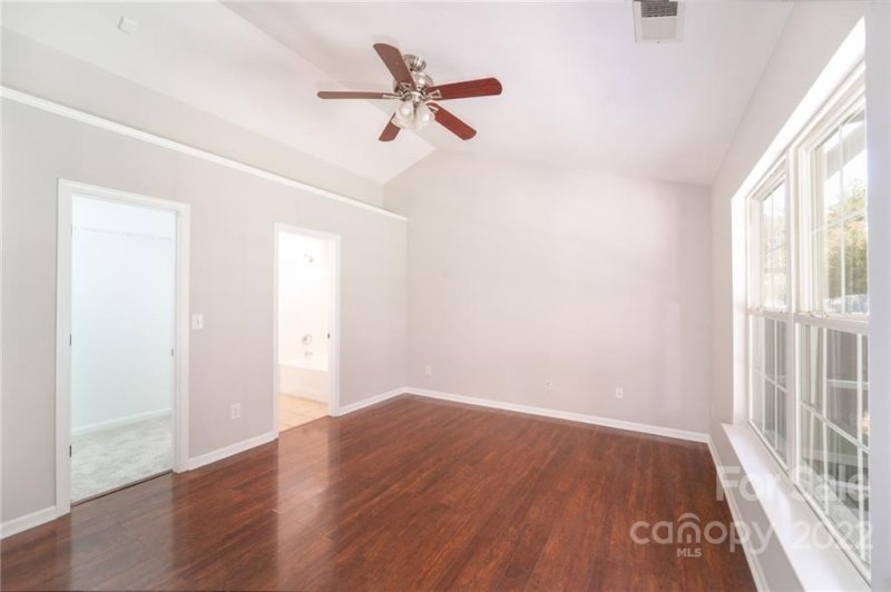 Property image 3 at 15237 Dehavilland Drive, Charlotte, NC 28278