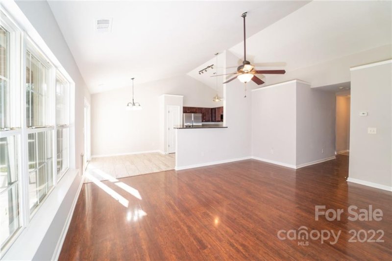 Property image 5 at 15237 Dehavilland Drive, Charlotte, NC 28278