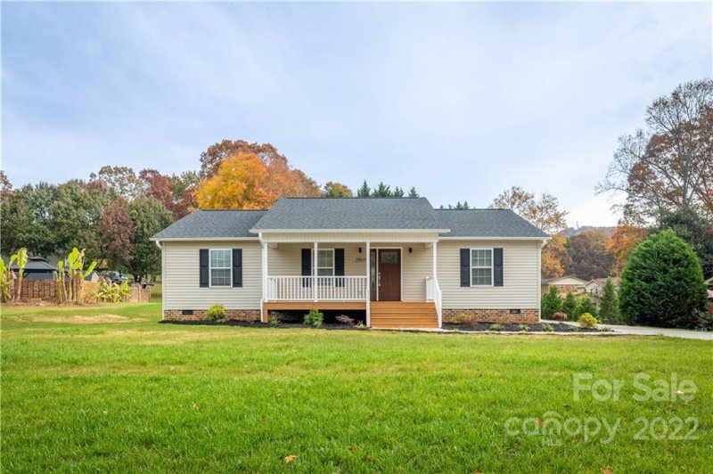 Property image 2 at 2865 Woodstream Drive, Valdese, NC 28690