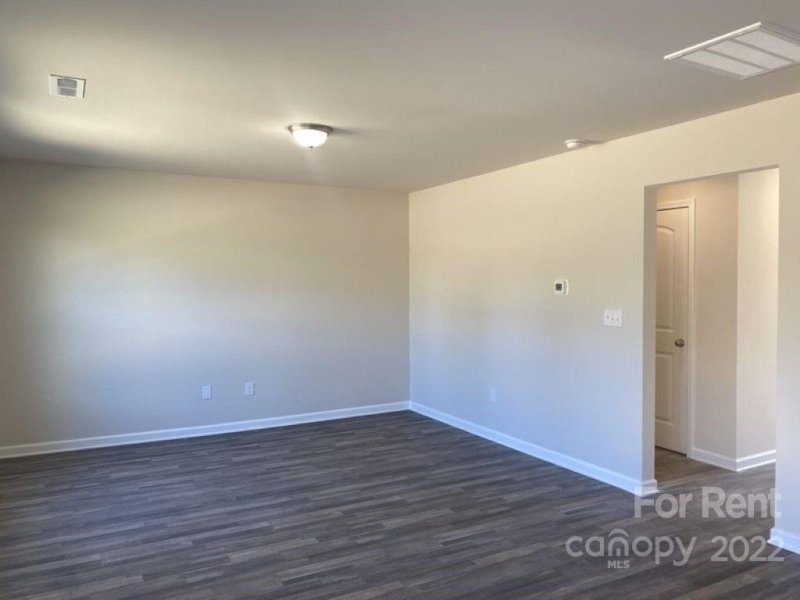 Property image 2 at 1446 Gristmill Drive, Conover, NC 28613