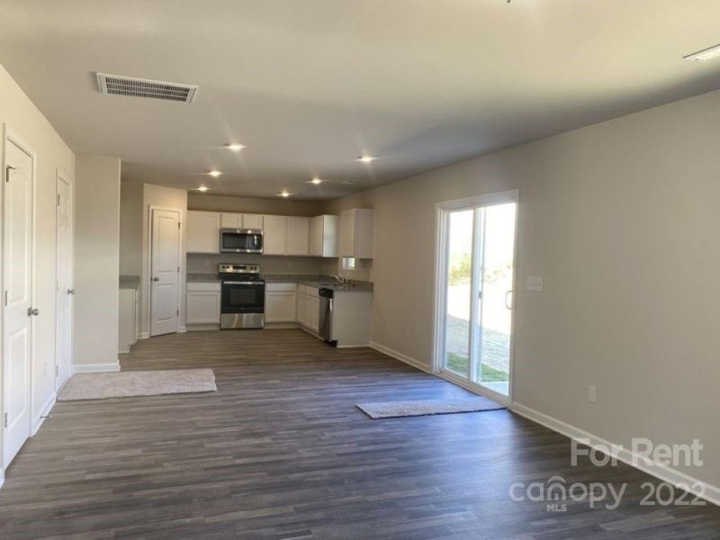 Property image 3 at 1446 Gristmill Drive, Conover, NC 28613