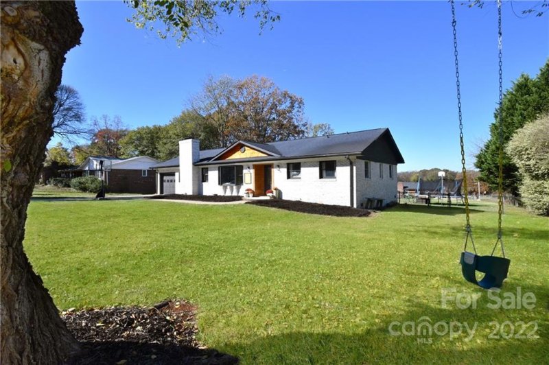 Property image 2 at 6510 Weldon Circle, Concord, NC 28027