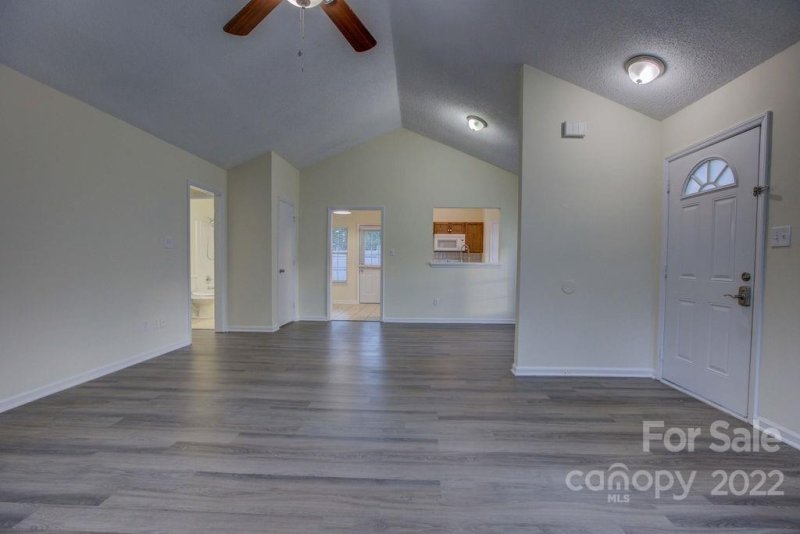 Property image 4 at 6511 Thornbird Drive, Charlotte, NC 28227