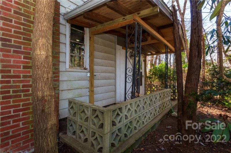 Property image 3 at 112 Trotter Place, Asheville, NC 28806