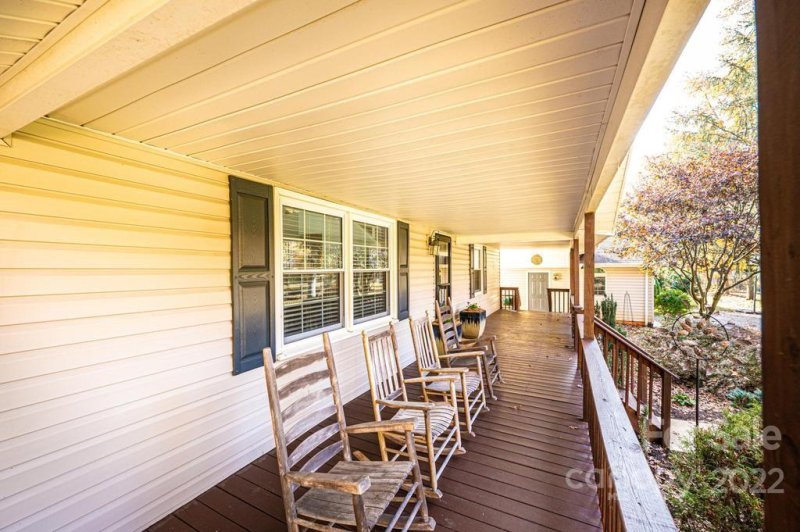 Property image 4 at 1446 Fairway Drive, Newton, NC 28658