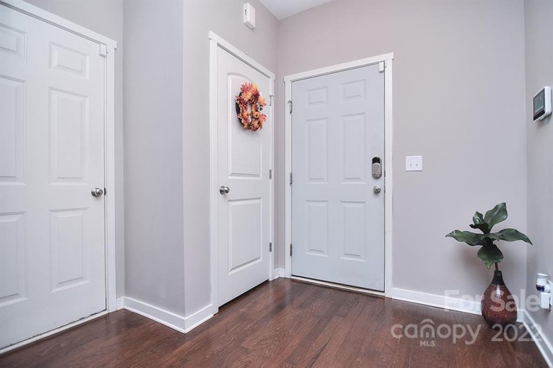 Property image 5 at 930 Corvus Court, Charlotte, NC 28216