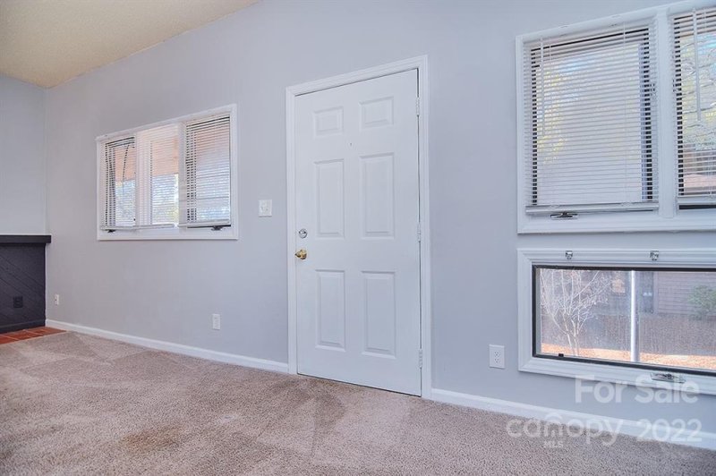 Property image 4 at 1824 J Julian Lane, Charlotte, NC 28208