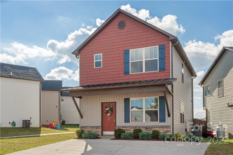 Property image 2 at 104 Cardwell Lane, Fletcher, NC 28732