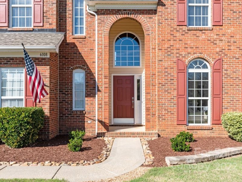 Property image 3 at 6108 Flowergate Lane, Waxhaw, NC 28173