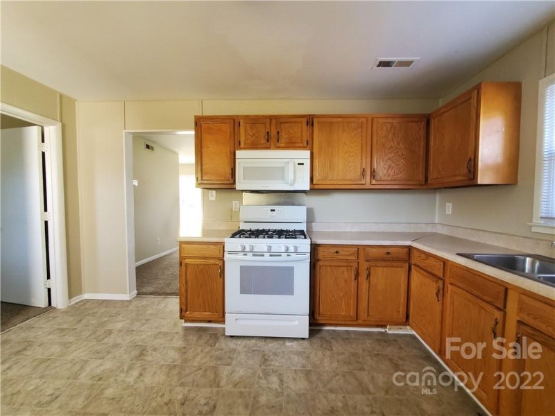 Property image 4 at 3810 Bardot Drive, Charlotte, NC 28216