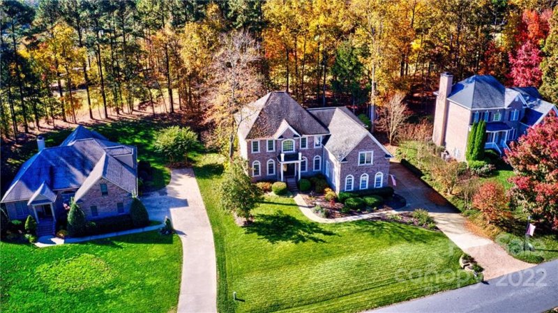 Property image 3 at 7736 Turnberry Lane, Stanley, NC 28164