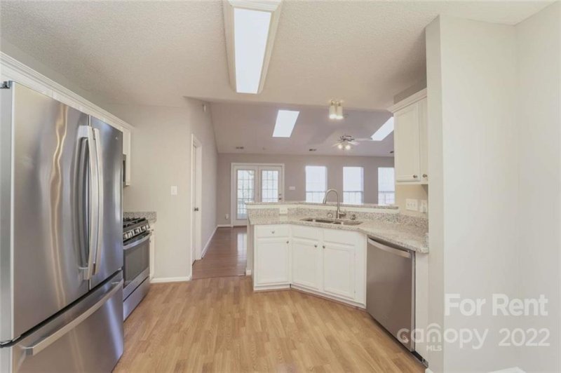 Property image 5 at 104 Mulberry Court, Mount Holly, NC 28120