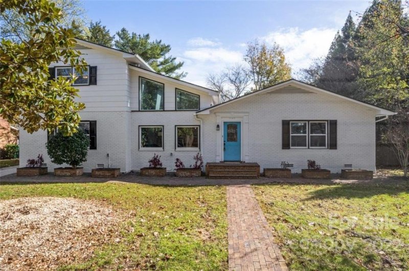 Property image 3 at 7102 Colleton Place, Charlotte, NC 28270