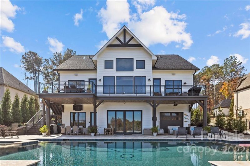 Property image 3 at 6911 Kingfisher Court, Denver, NC 28037