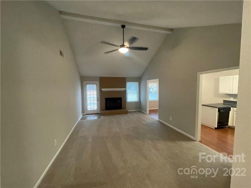 Property image 2 at 8409 Sills Court, Charlotte, NC 28215